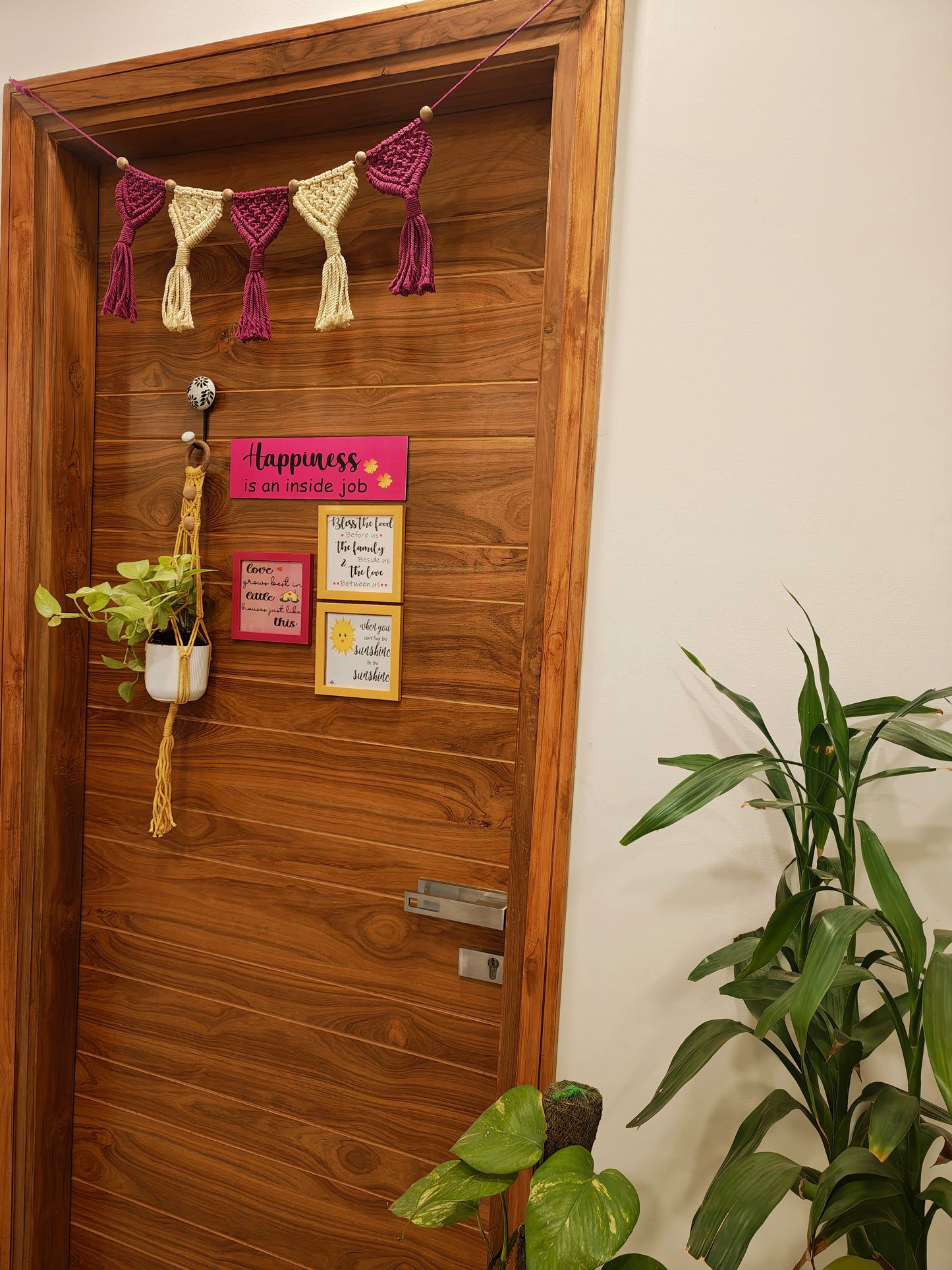 Happiness is an inside job | Wall Set